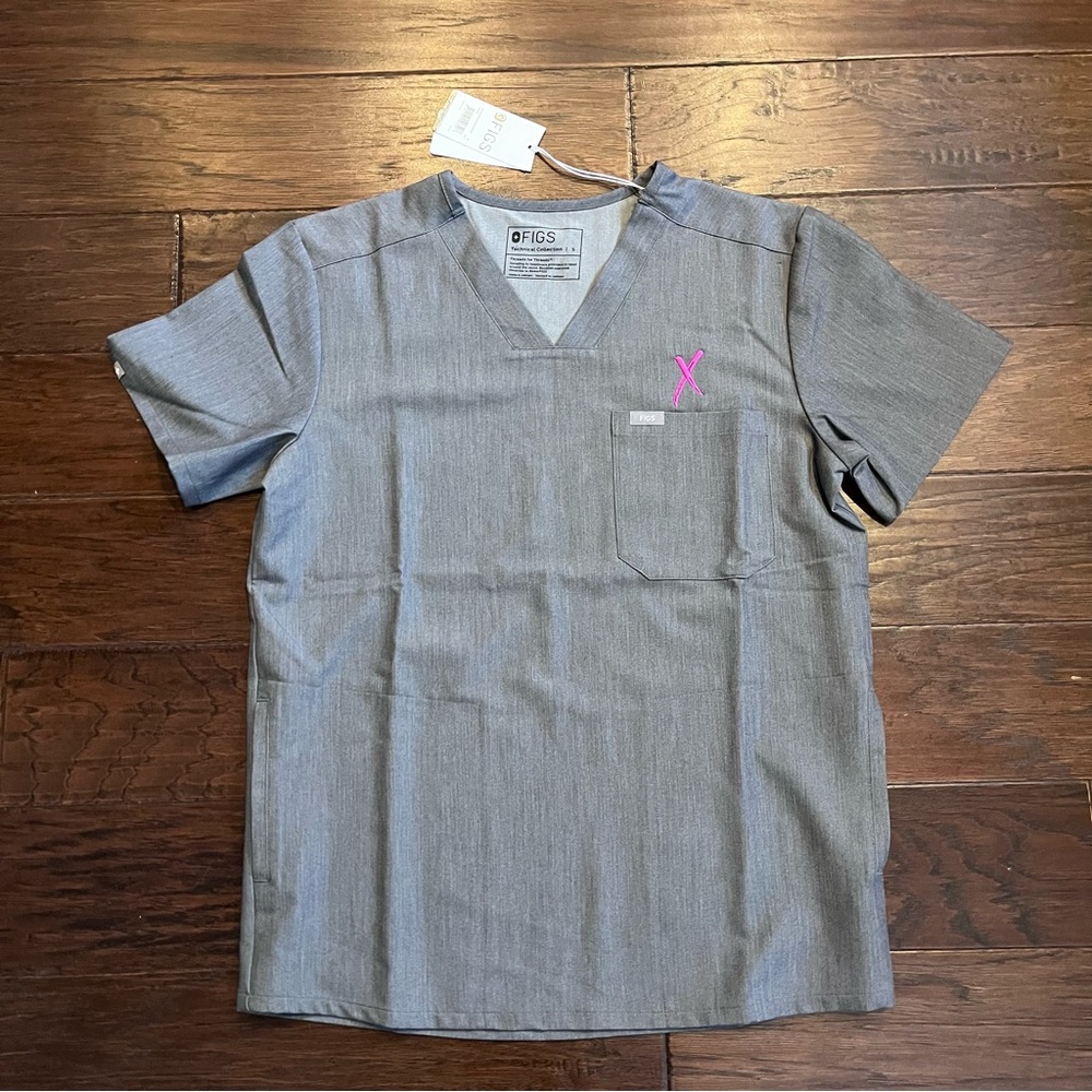 Figs Chisec 3-Pocket Scrub Top Graphite Grey size Small NWOT. Tried removing X